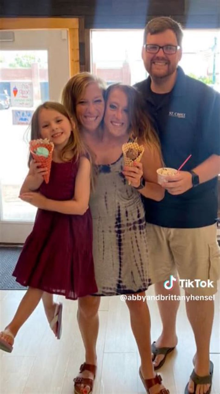 Tragic Family Loss: Remembering Abby And Brittany Hensel