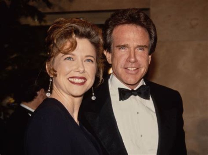Annette Bening's Husband: A Look Behind The Scenes