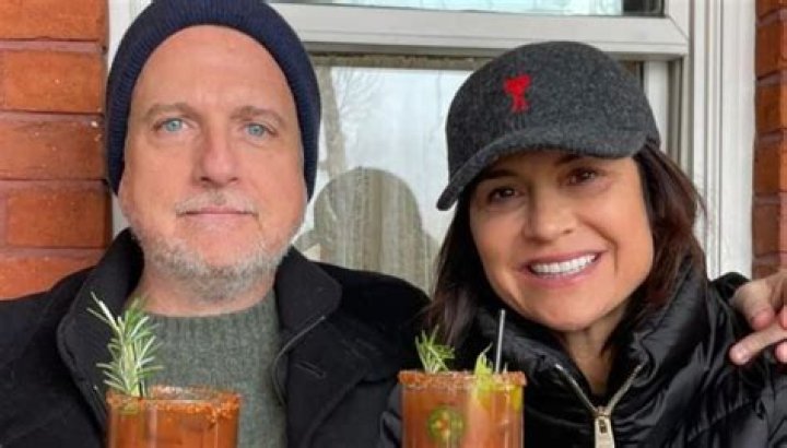 Bill Simmons And Wife Kari: A Behind-the-Scenes Look At Their Marriage