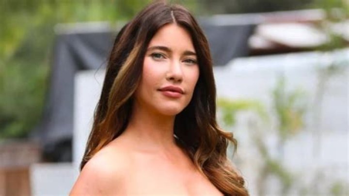 Bold And Beautiful Bombshell: Is Steffy Expecting?