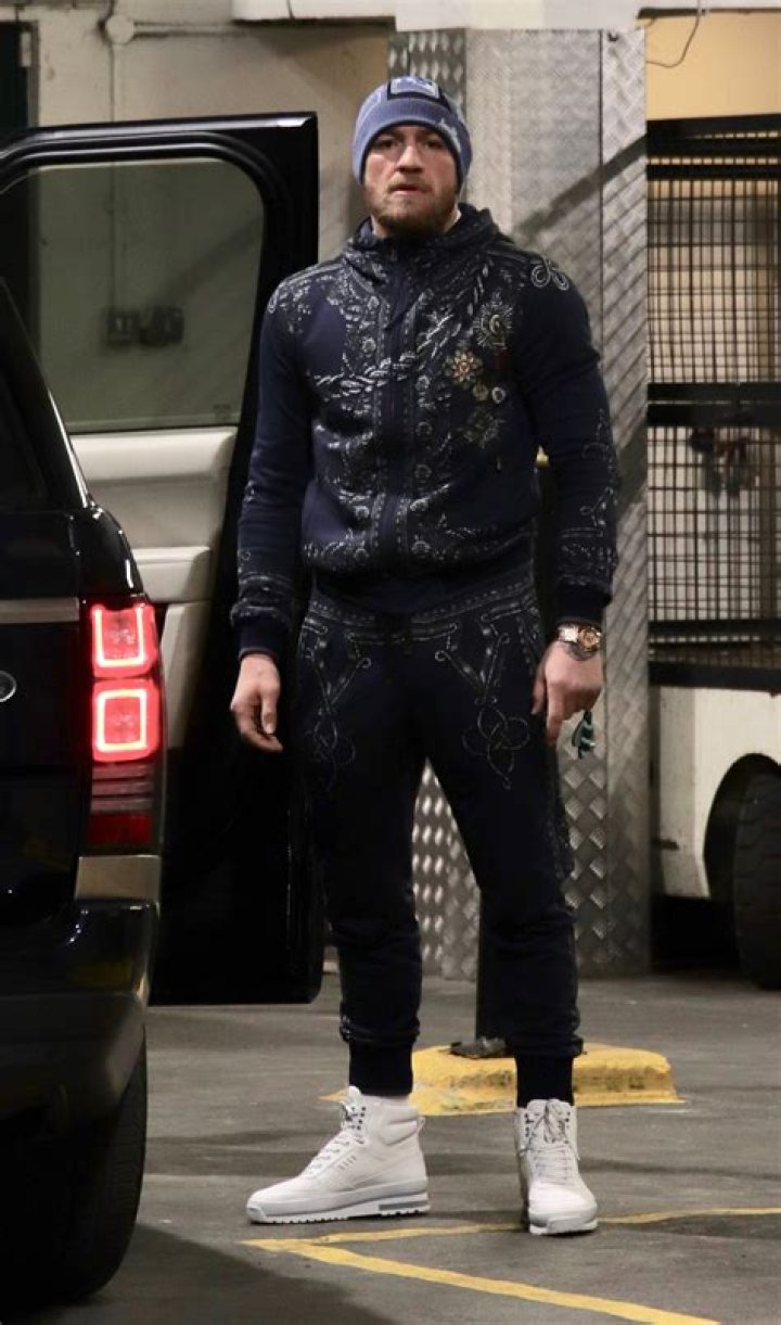 Celebheights And Measurements Of Conor McGregor