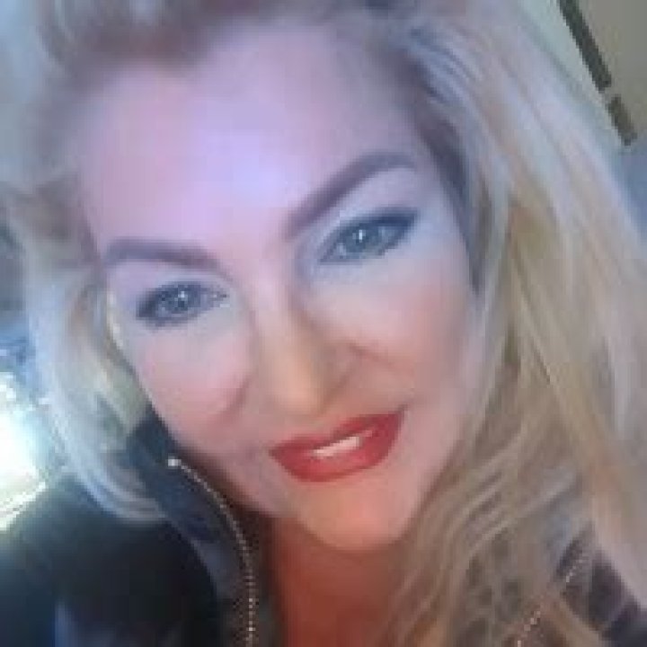 The Essential Guide To Debbie Savarino: Exploring Her Life And Impact