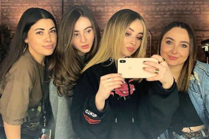 Does Sabrina Carpenter Have Siblings? Uncovering The Family Connections