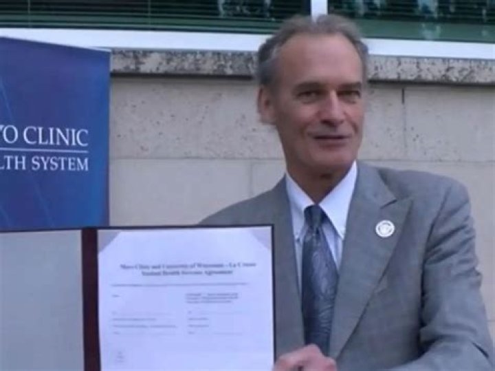 Dr. Joe Gow - Wikipedia: The Ultimate Guide