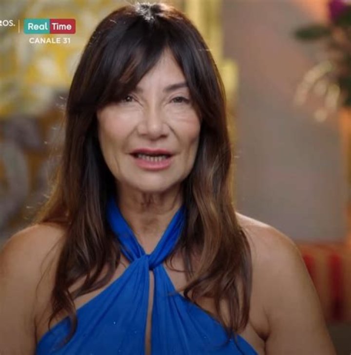 Everlasting Bachelor Roberta: The Golden Rule Of Romance