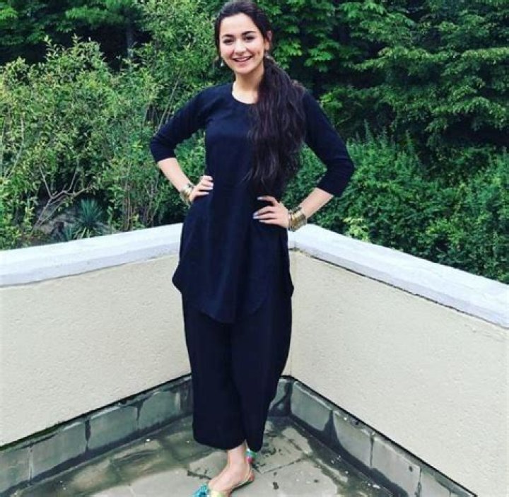 Hania Amir Height In Feet - How Tall Is The Pakistani Actress?