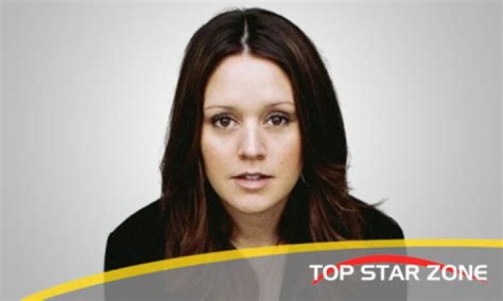 Uncover The Comprehensive Breakdown Of Hillary Lindsey's Wealth