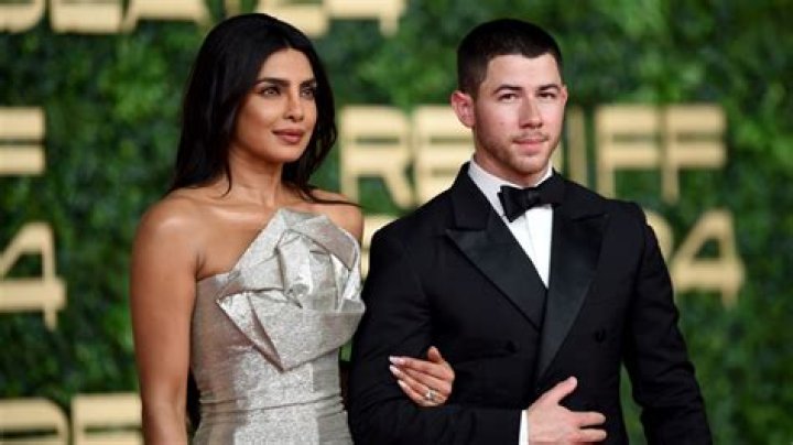 Uncover The Secrets: How Tall Is Nick Jonas's Wife?