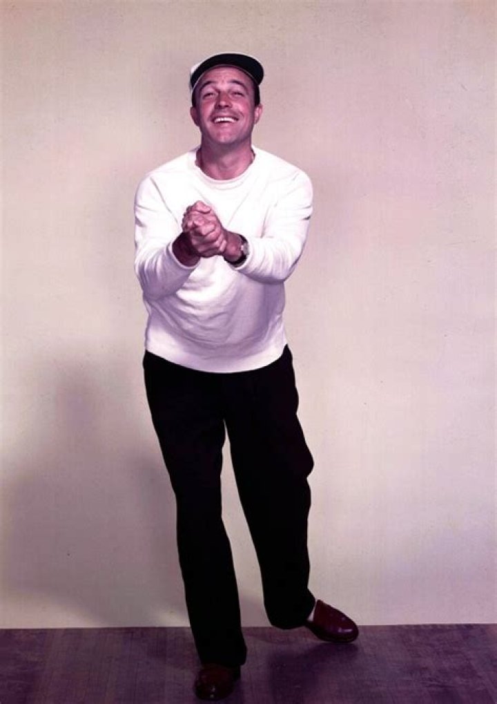 The Towering Stature Of Gene Kelly: Unveiling The Hollywood Icon's Height