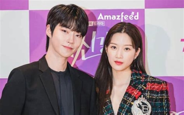 Is Korean Star Hwang In Yeop In A Relationship?