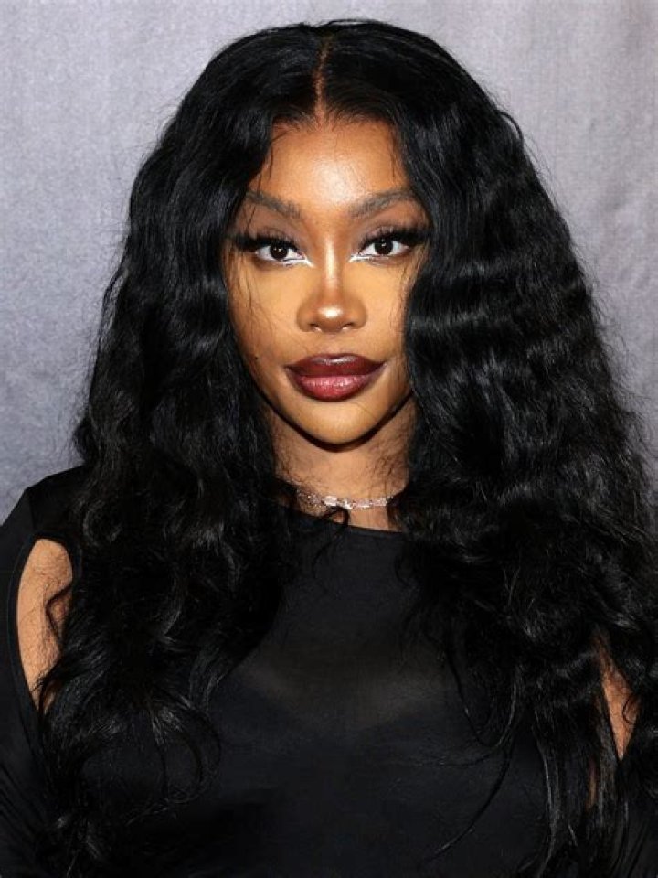 Is SZA An American Singer? Unveiling The Truth