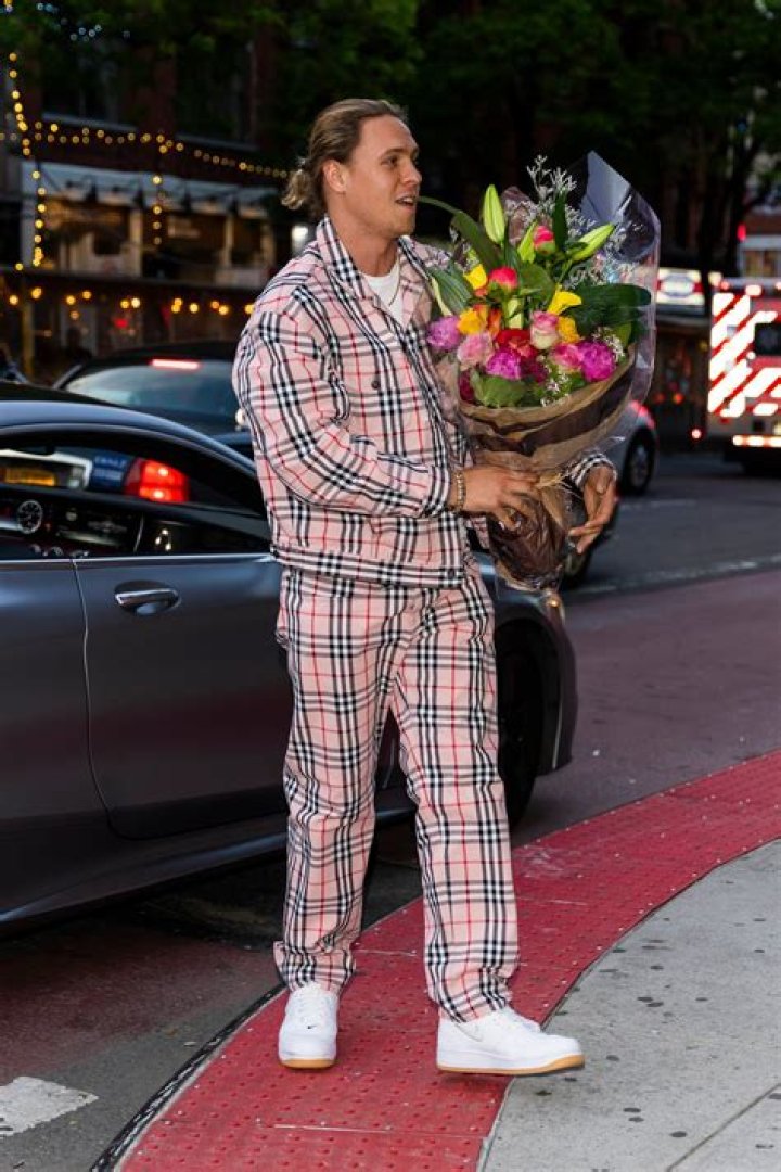 Julia Fox Peter Artemiev: A Fascinating Connection