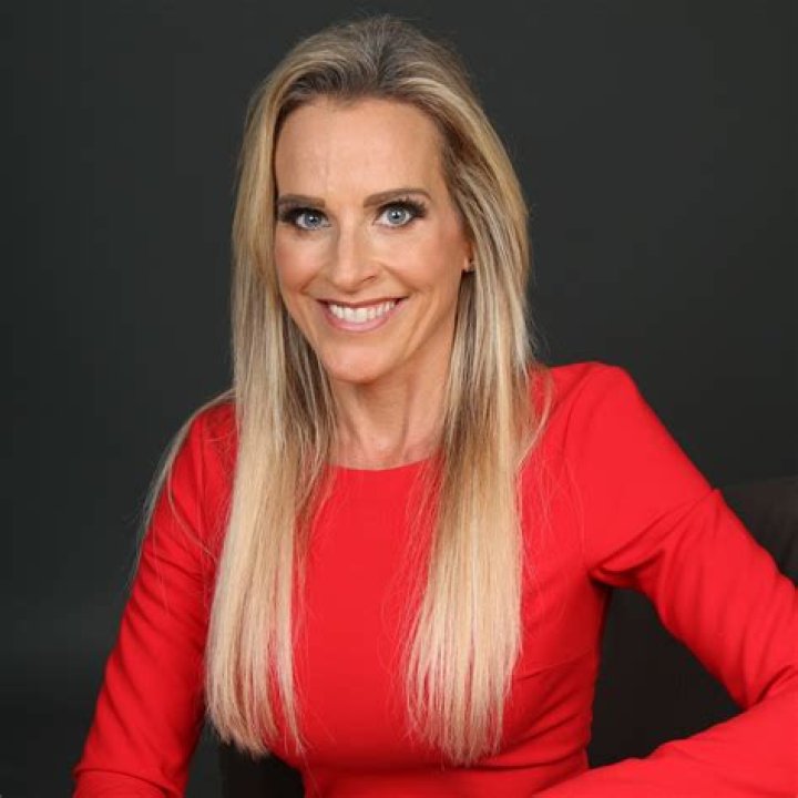 Meet The Renowned Makeup Artist: Karyn Turk