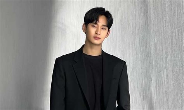 Discover Kim Soo-hyun's Date Of Birth And More