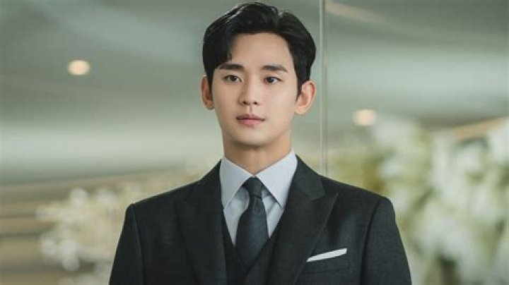 Kim Soo Hyun's Heart Condition: Everything You Need To Know