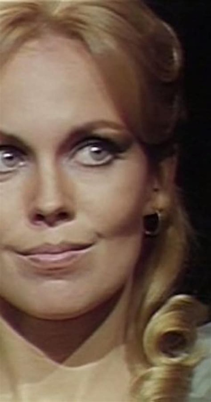 Lara Parker Net Worth: How Rich Is The Star Actress?