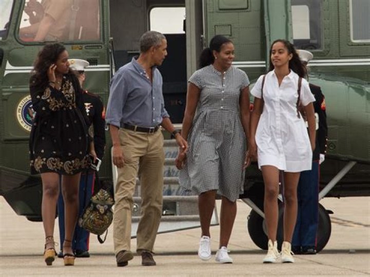 The Truth Behind The Real Parents Of Malia And Sasha Obama