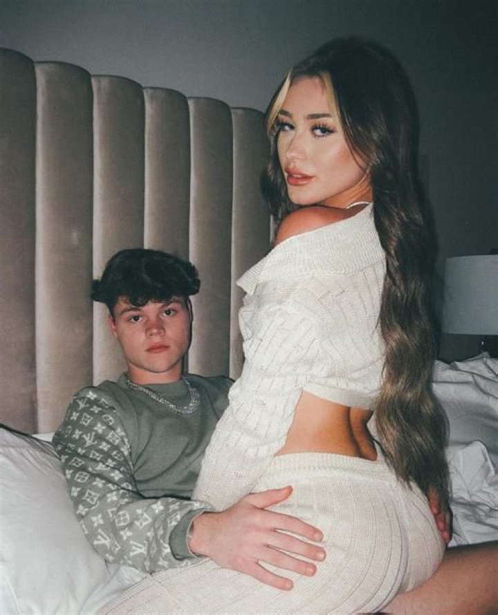 Find Reliable In-Depth News On McKinley Richardson Of Leaks