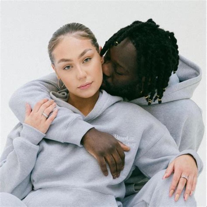 Leaked Love: The Uncensored Story Of Molly And Jordy