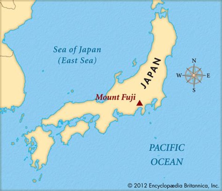 Locate Mount Fuji: Unveiling The Majestic Peak's Location