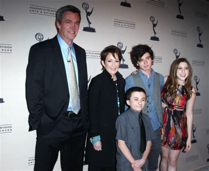 The Inner Circle: Neil Flynn's Family Life Unveiled