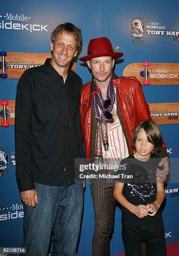 Uncover The Life And Legacy Of Noah Mercer Weiland, Lead Singer Extraordinaire