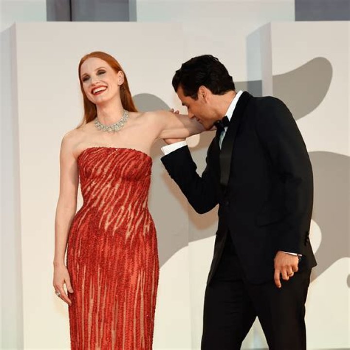 The Intriguing Dynamic Between Oscar Isaac And Jessica Chastain