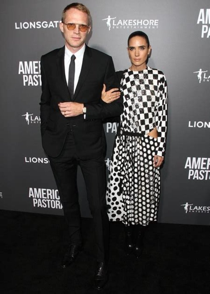 Paul Bettany's Towering Height: A Detailed Analysis