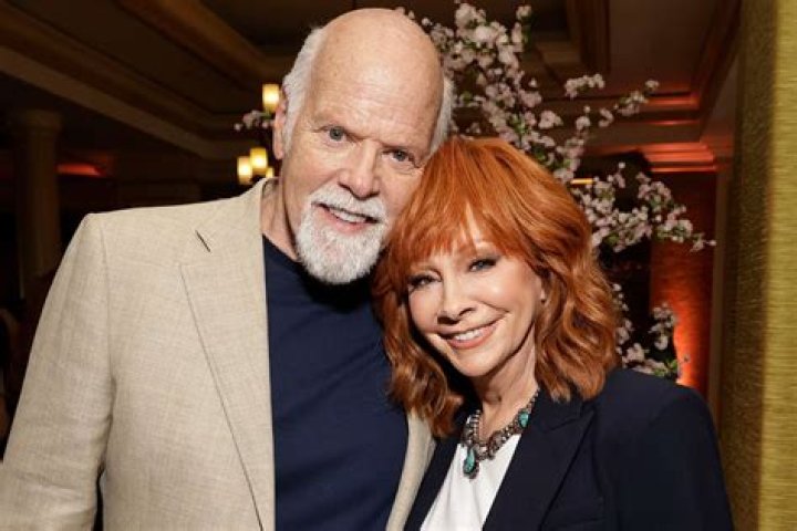 The Fascinating Bond: Reba And Kelly's Enduring Relationship