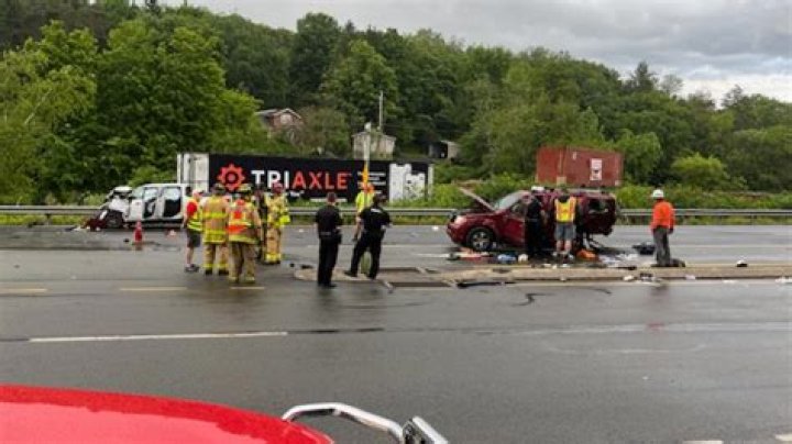 Redding Road Car Crash In Fairfield, Connecticut: Breaking News
