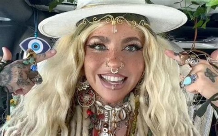 SHANIN BLAKE ONLYFANS: Exclusive Content And Behind-the-Scenes