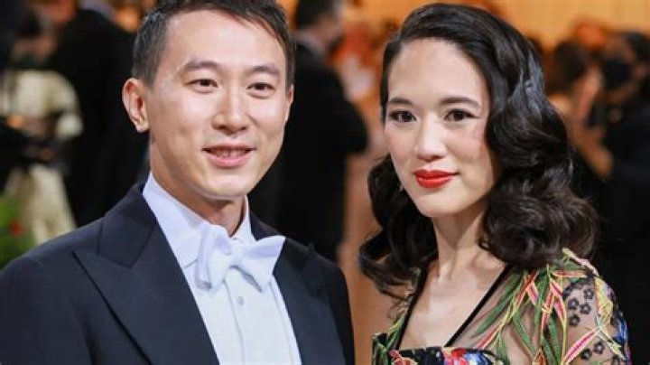 The Ultimate Guide To Shou Zi Chew Wife: A Comprehensive Exploration