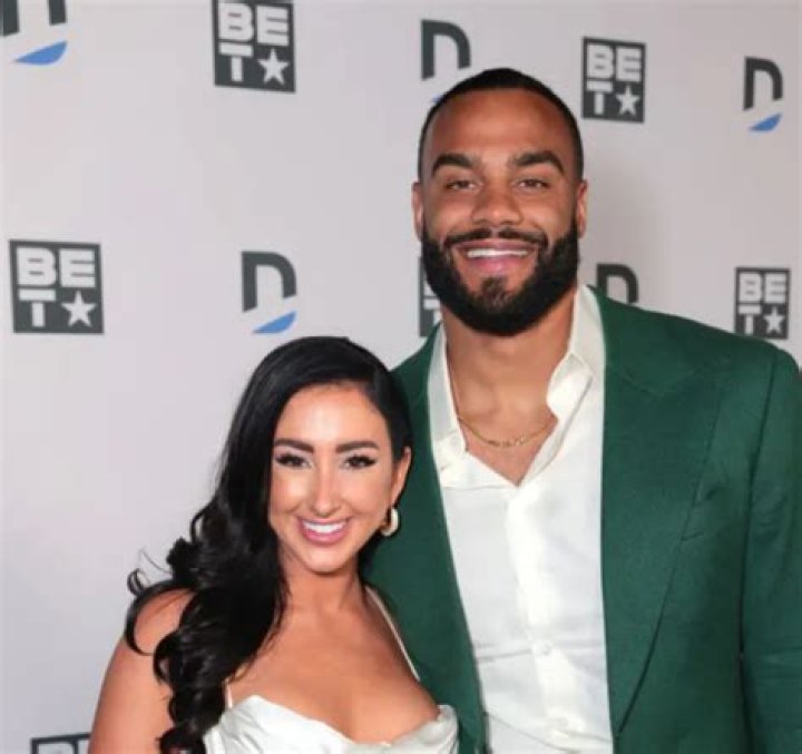 Solomon Thomas's Wife: An Inside Look At Their Relationship