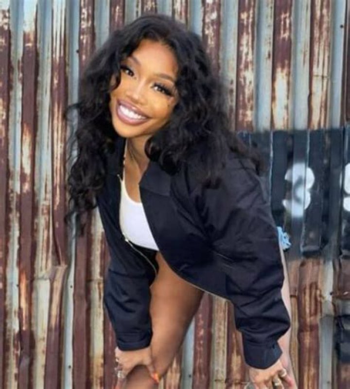 The Ultimate Guide To SZA's Weight And Height