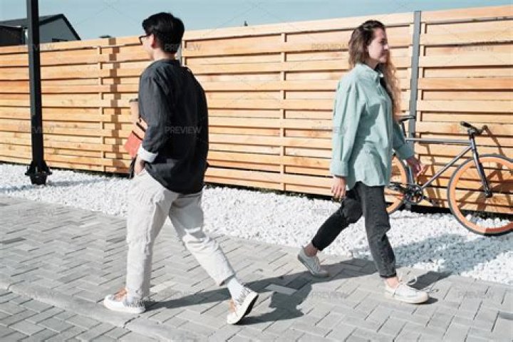 Walking Past: The Art Of Graceful Avoidance