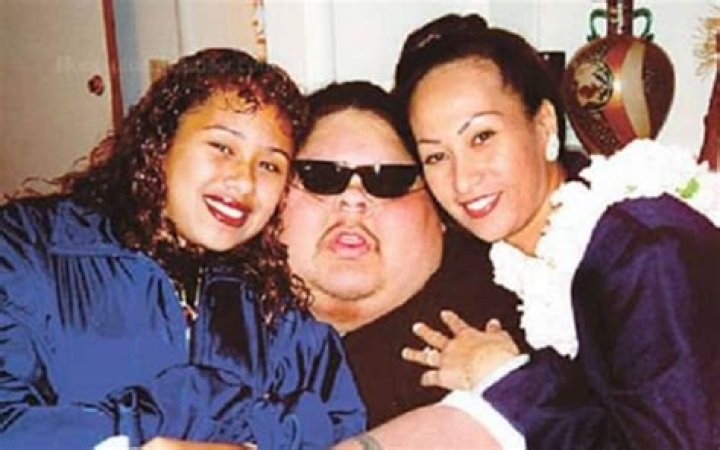 Understanding Iz's Daughter's Actions And Their Impact