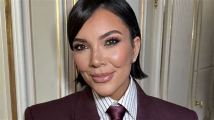 Kris Jenner's Dimensions: Height, Weight, And Figure Unveiled